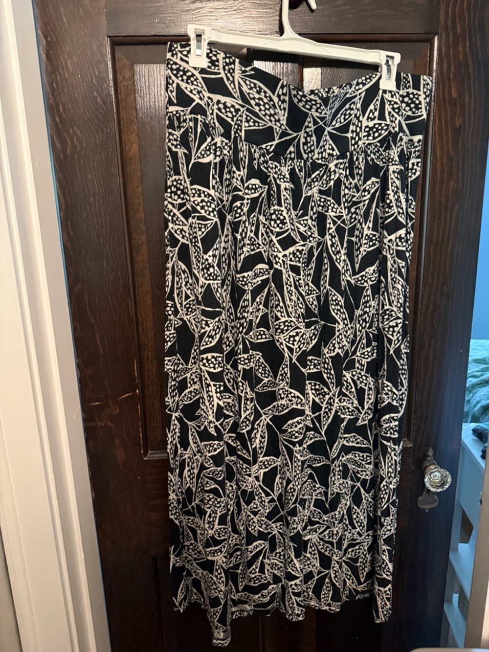 Coldwater Creek Black and White Leaf-Print Maxi Skirt